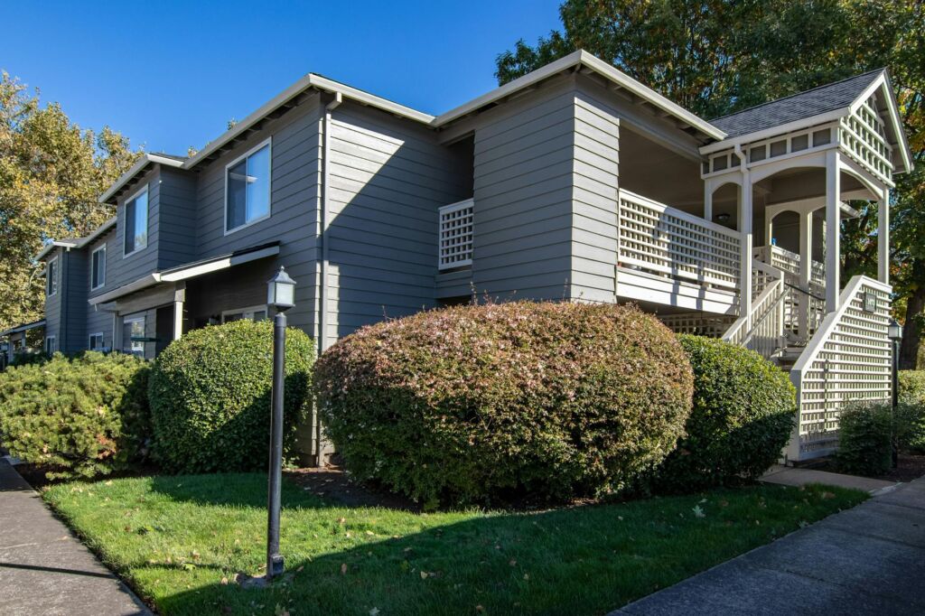 Intro Roofing in Medford